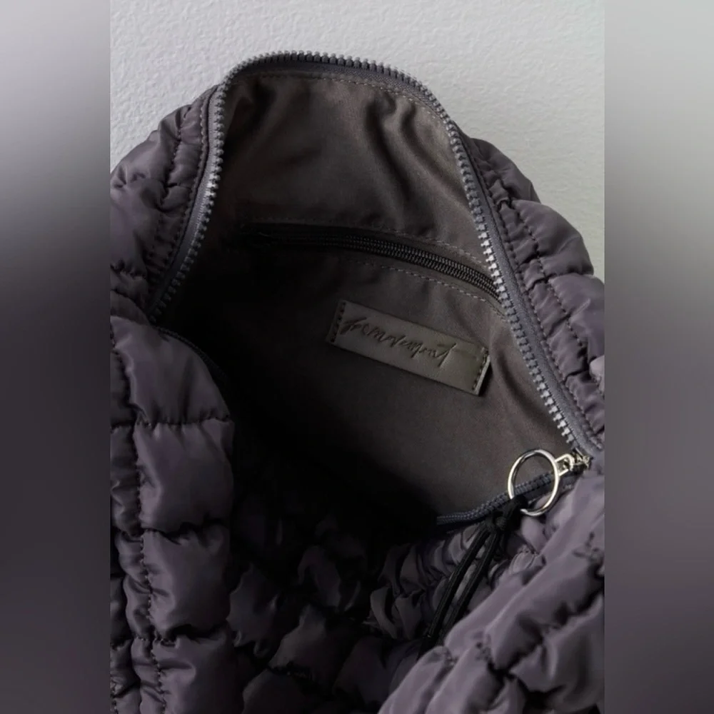 FP Movement Quilted Carryall Bag in Graphite Grey🔥like new!🔥 - Picture 10 of 15